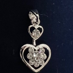 ネックレス、ブレスレット、ペンダントトップ3点セットの画像