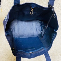 TILA MARCH✨ティラマーチ✨トートバッグ✨世界の空港スタンプ✨A4サイズの画像