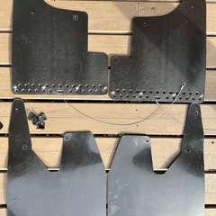 GUN１２５ハイラックス　マッドフラップ　TRDの画像