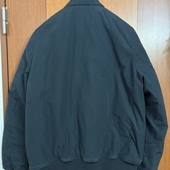 ブラックダウンジャケットの画像