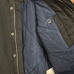 ブラックダウンジャケットの画像