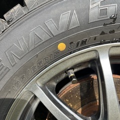 スタッドレスタイヤ　ロクサーニの画像