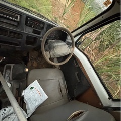【値下げ交渉受けます】車検無し　軽トラ　サンバー　5速MT 4WDの画像