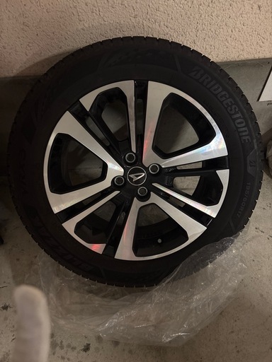 ロッキー、ライズスタッドレスタイヤ