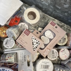 マスキングテープなど　両手1すくい の画像