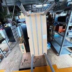 ニトリ 組み立て式センターテーブルの画像