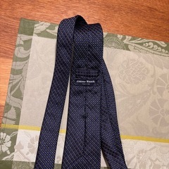 ②ネクタイの画像