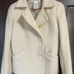 ハーフコート オフホワイト レディースの画像