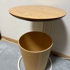 サイドテーブル＋ゴミ箱の画像