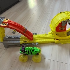モンスタートラック　おもちゃ
の画像