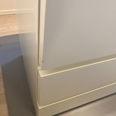 IKEA マルム　3段チェストの画像