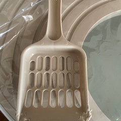 猫トイレとトイレチップのセットの画像