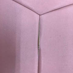 ベンチ　ピンク　破れありの画像