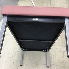 ベンチ　ピンク　破れありの画像