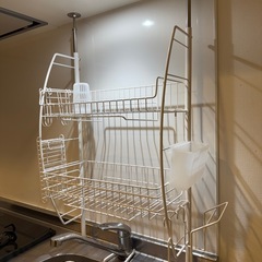 突っ張り式食器ラックの画像