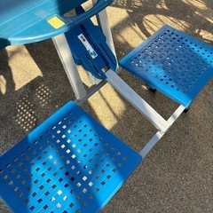 折りたたみ屋外テーブルの画像