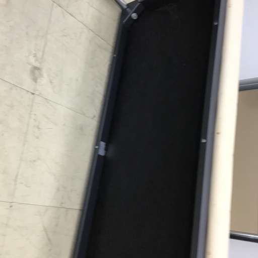 ベンチ　