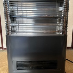 Iwatani  セラミックヒーター　温風加湿付の画像