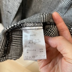 チェックカーディガンの画像