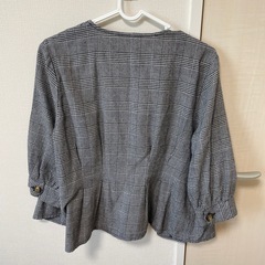 チェックカーディガンの画像