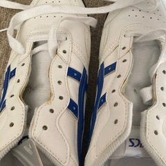 アシックススクールシューズの画像