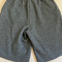 ZARA S 冬物ハーフパンツの画像