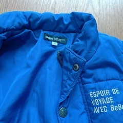 BEBE べべ 中綿コート 青色 刺繍付き　ダウンジャケット ジャンパー　アウター の画像