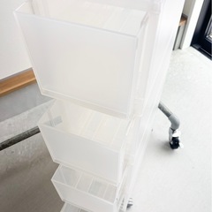 ポリプロピレン 収納ストッカー キャスター付 4段の画像