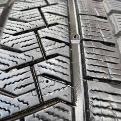 中古スタッドレスタイヤの画像