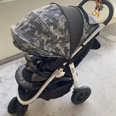 joie ベビーカー の画像