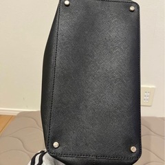 ケイトスペード 黒  ばっぐバッグの画像