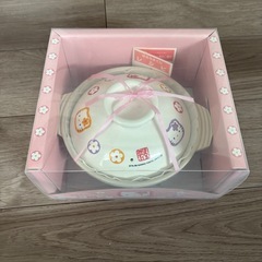 ハローキティ陶器土鍋 6号 未使用 箱付(地域販売限定)
