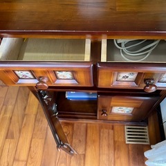 木製の棚の画像