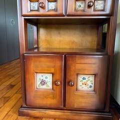 木製の棚の画像