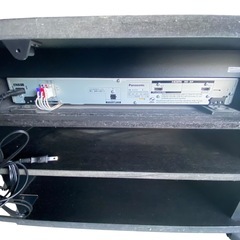 【ジ1106-05】スピーカー一体の珍しいテレビ台‼️Panasonic スピーカー付きテレビ台 SC-HTF7 2011年製の画像