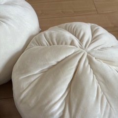 ニトリ　肉まん　モチモチクッションの画像