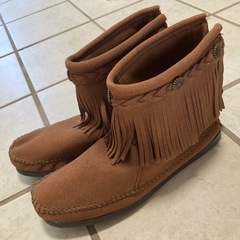 アースミュージック&エコロジー ショートブーツ　ブラウン 23cmの画像