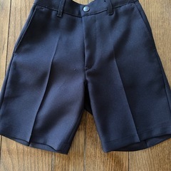 発表会などに！紺の半ズボン 120cm 美品