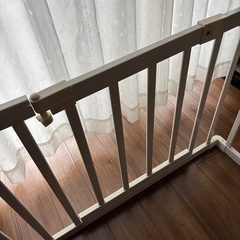 カトージ　ベビーサークル（174×174cm）　ホワイト　の画像