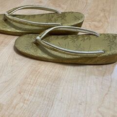 草履　各1000円の画像