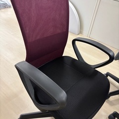 【本日14：00までにお越し頂ける方！！！！】アイリスオーヤマオフィスチェアの画像