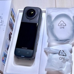 新品近い！Insta360 X4 アクションカメラ 本体+アクセサリー 見えない自撮り棒 インスタ360の画像