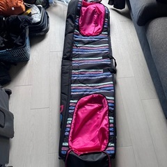 ROXYロキシースノーボードケースキャスター付きの画像