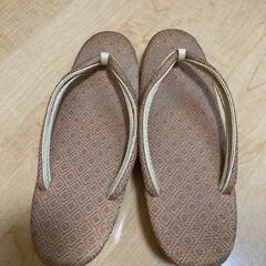 下駄　500円　草履　500円の画像