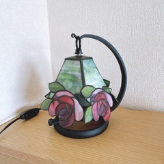 ステンドグラス風 テーブルランプ 照明の画像