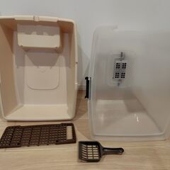 アイリスオーヤマ　砂落としマット付脱臭ネコトイレ SN-520 の画像