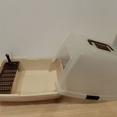 アイリスオーヤマ　砂落としマット付脱臭ネコトイレ SN-520 の画像