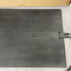 複数枚あり！ eモンズ 融雪マット 1枚 101cmx 60cm IPX7 100V 電源別売り 融雪ヒーター 駐車場 動作OK 店頭引き渡し歓迎 札幌市手稲区の画像