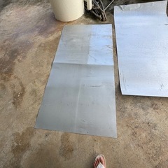 鉄製のパネルの画像