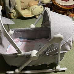 トラベルベビーベッドの画像